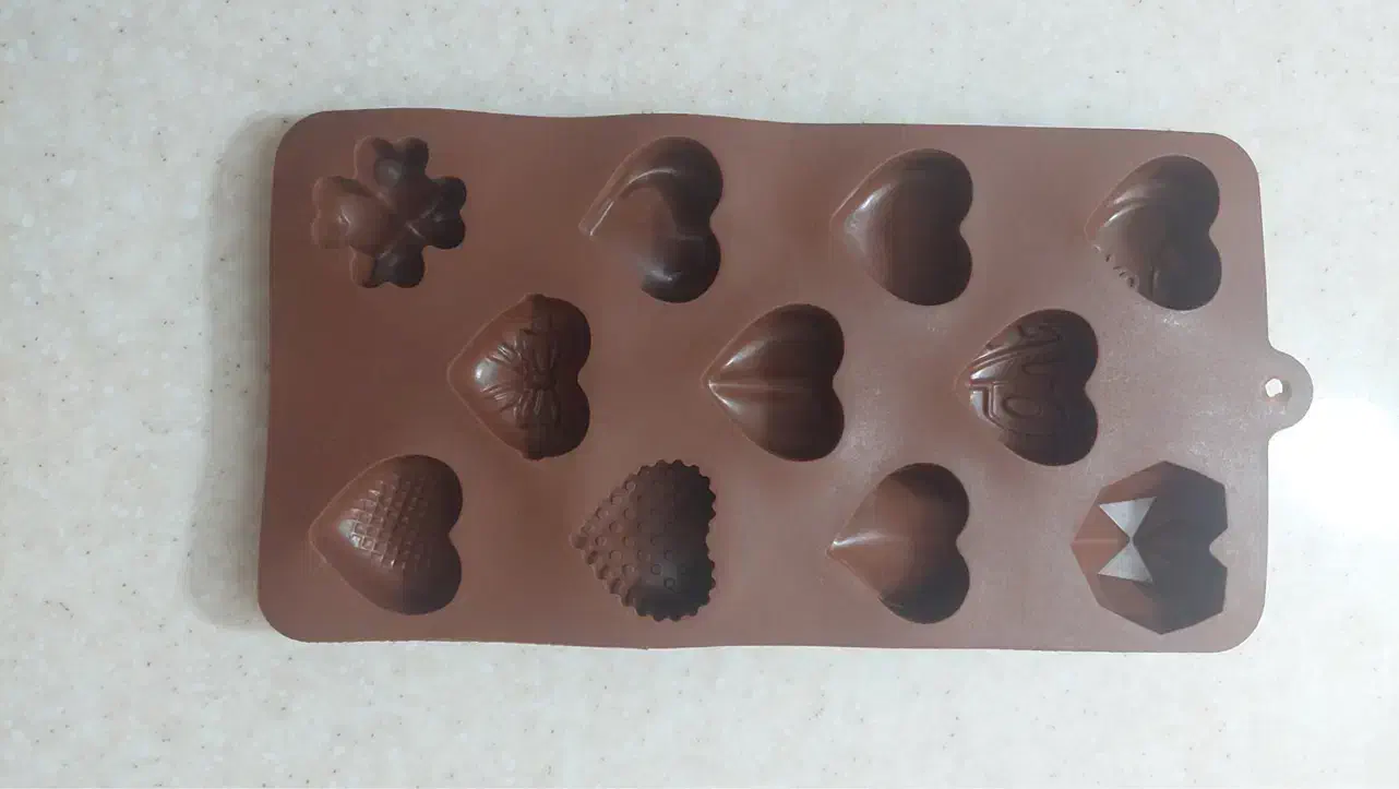 قالب شکلات|ظروف پخت‌وپز|نیشابور, مازول|دیوار