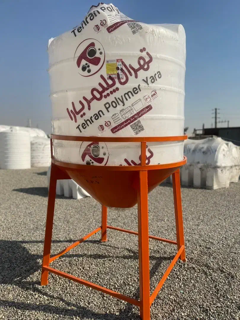 مخزن قیفی با پایه تانکر نیسانی سمپاش و صنعتی منبع|ماشین‌آلات صنعتی|تهران, خاوران|دیوار