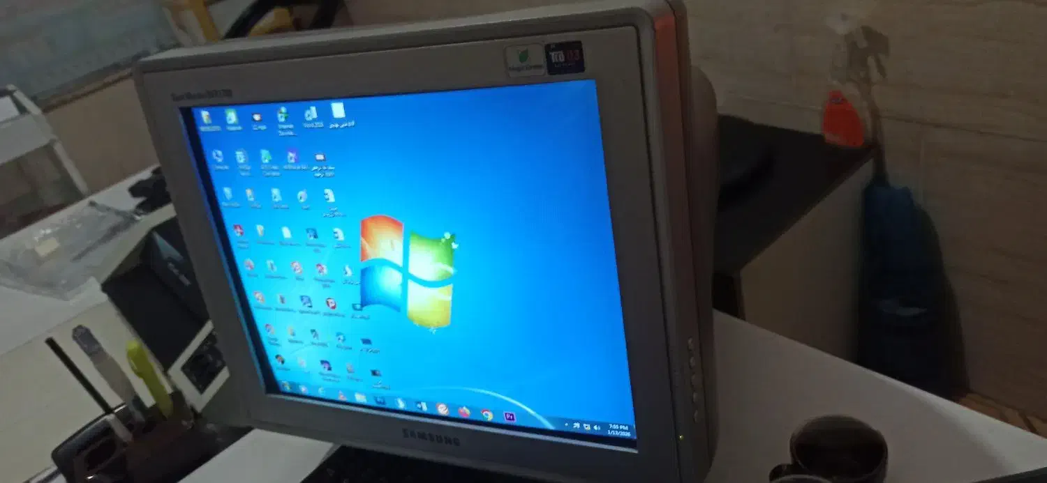 مانیتور قدیمی سامسونگ سالم|رایانه رومیزی|مشهد, انقلاب|دیوار