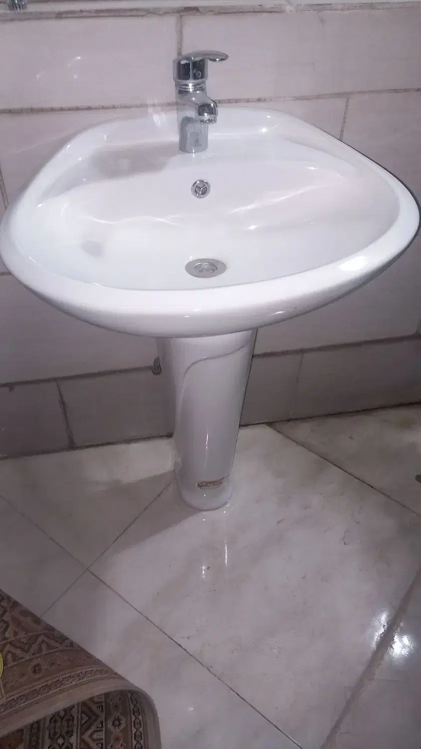 روشویی سرامیکی سالم گلسار|لوازم سرویس بهداشتی|تهران, دکتر هوشیار|دیوار