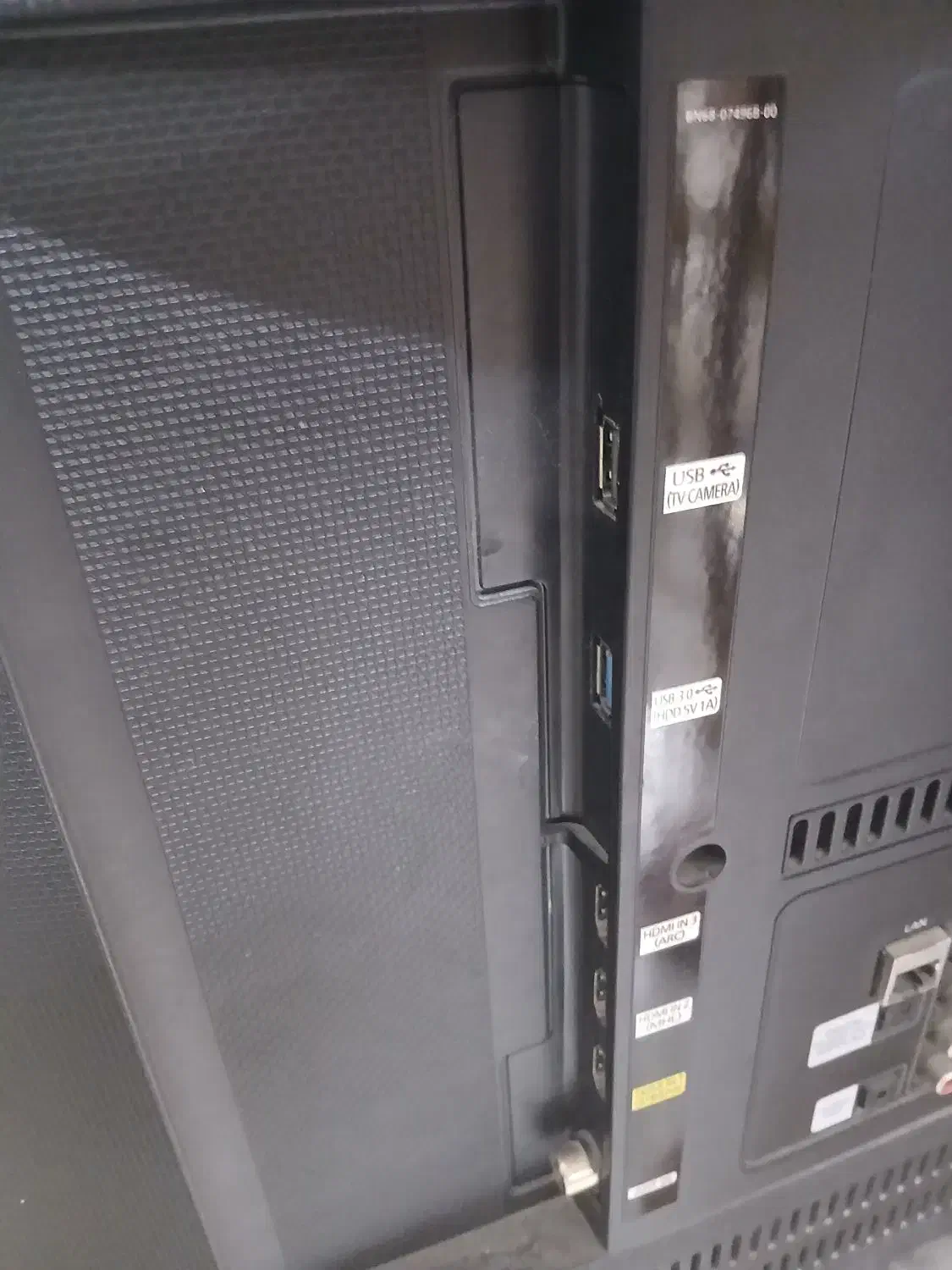 تلویزیون ال ای دی سامسونگ با میز|تلویزیون و پروژکتور|مشهد, سجاد شهر|دیوار