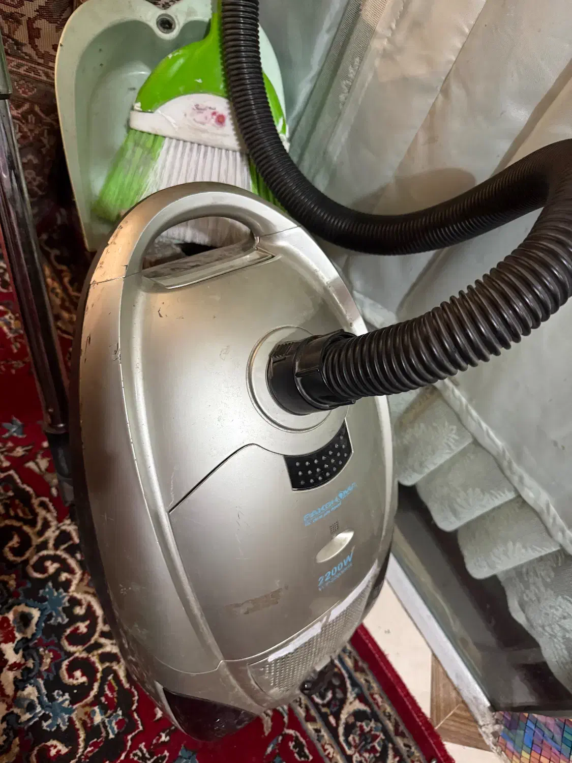 فروش یک عدد جارو برقی|جاروبرقی، جارو شارژی، بخارشو|رشت, فلسطین|دیوار