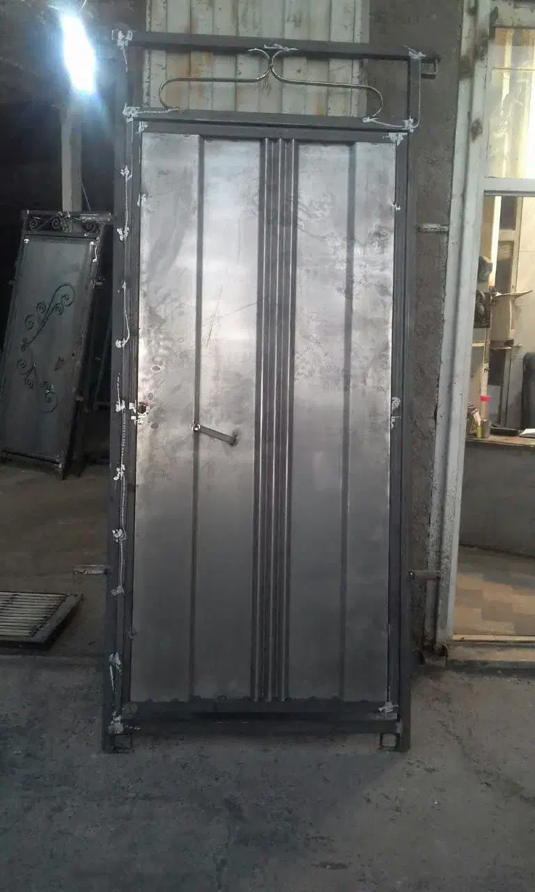 درب های حیاط و سالن و سرویس|مصالح و تجهیزات ساختمان|آبادان, |دیوار