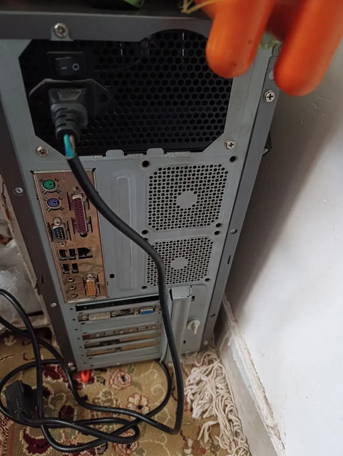 کیس وکامپیوتر|قطعات و لوازم جانبی رایانه|همدان, |دیوار