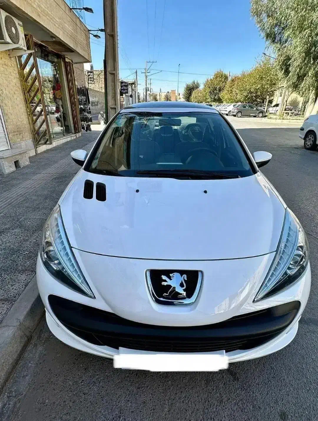 پژو 207 دستی سقف شیشه ای ارتقا یافته|خودرو سواری و وانت|یزد, |دیوار