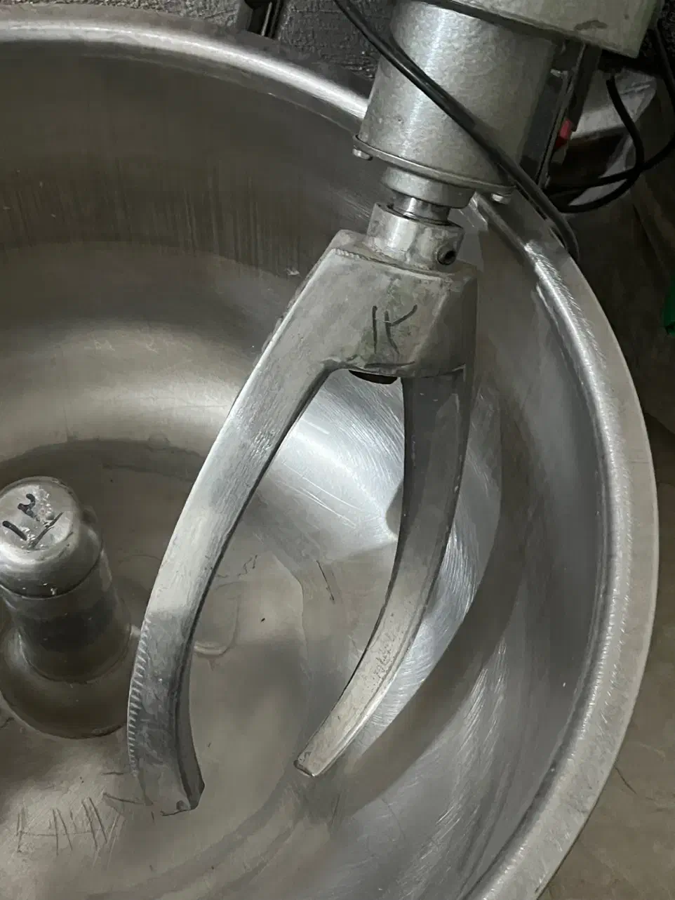 خمیر گیر نو|فروشگاه و مغازه|جیرفت, |دیوار