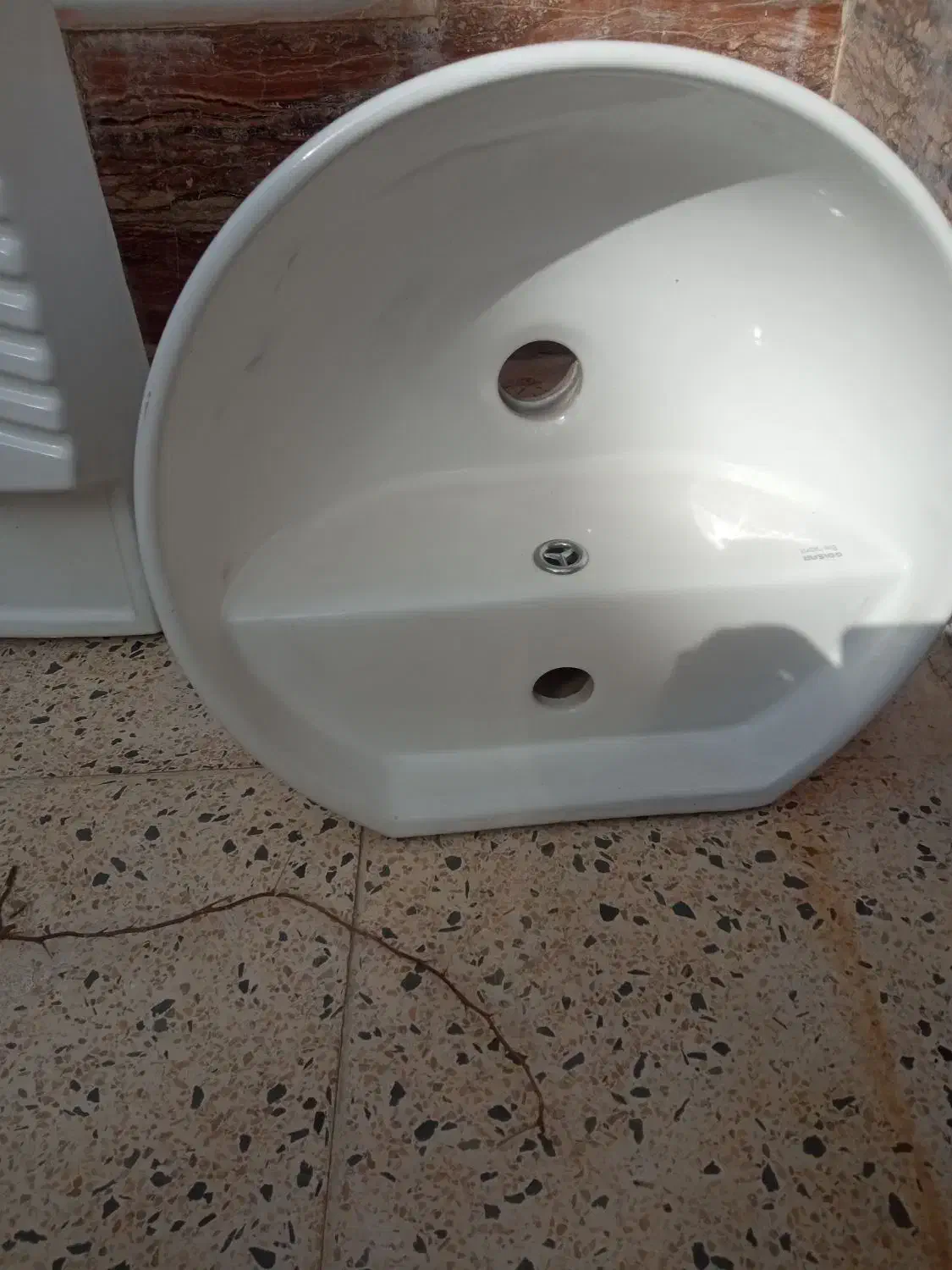 روشویی و توالت زمینی گلسار|لوازم سرویس بهداشتی|شیراز, کوشک میدان|دیوار