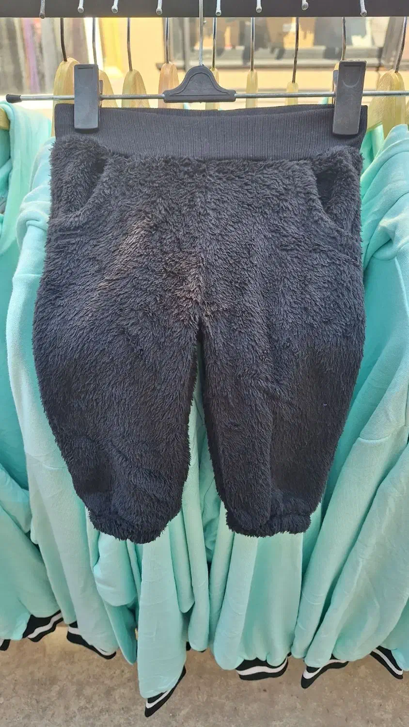 شلوار گرم بچه گانه|کفش و لباس بچه|بندر انزلی, لیچارگی حسن رود|دیوار