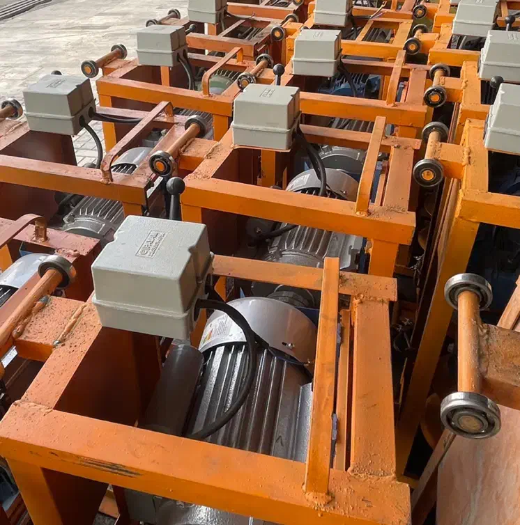 بالابر  هیلتی  میکسر  کارواش|ماشین‌آلات صنعتی|قم, تعویض پلاک|دیوار