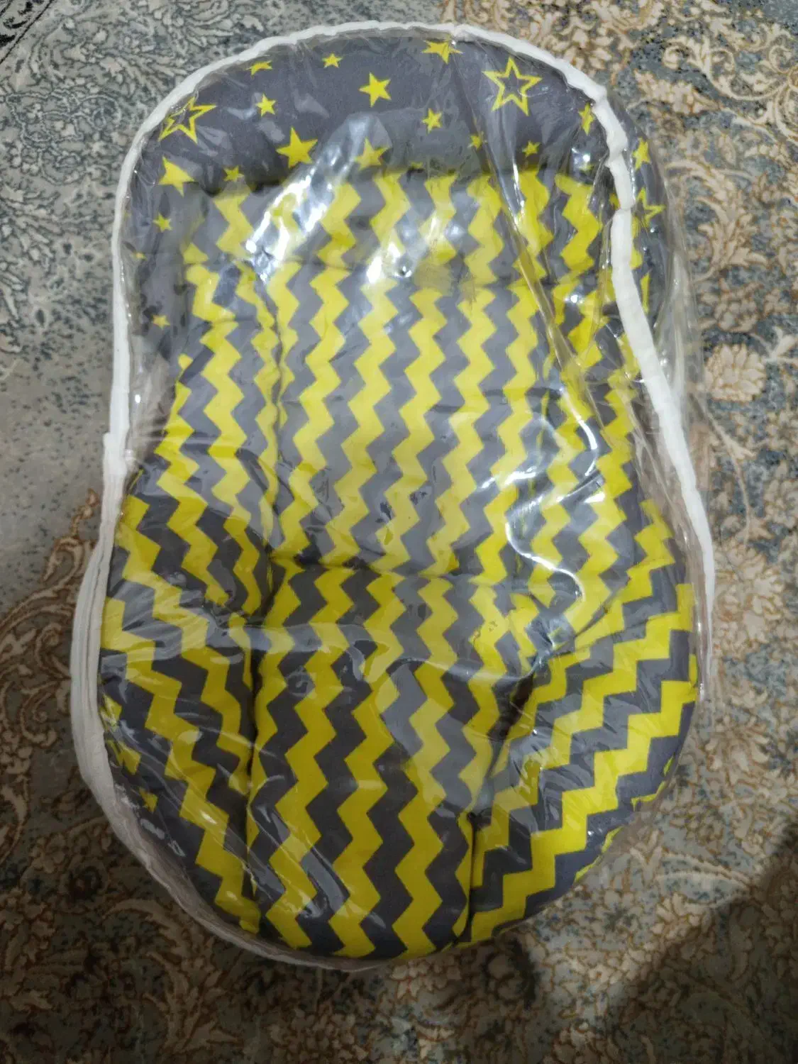 آغوشی سوئیسی نوزاد سالم تمیز یکبار استفاده نشده|اسباب و اثاث بچه|محمدیه-قزوین, |دیوار