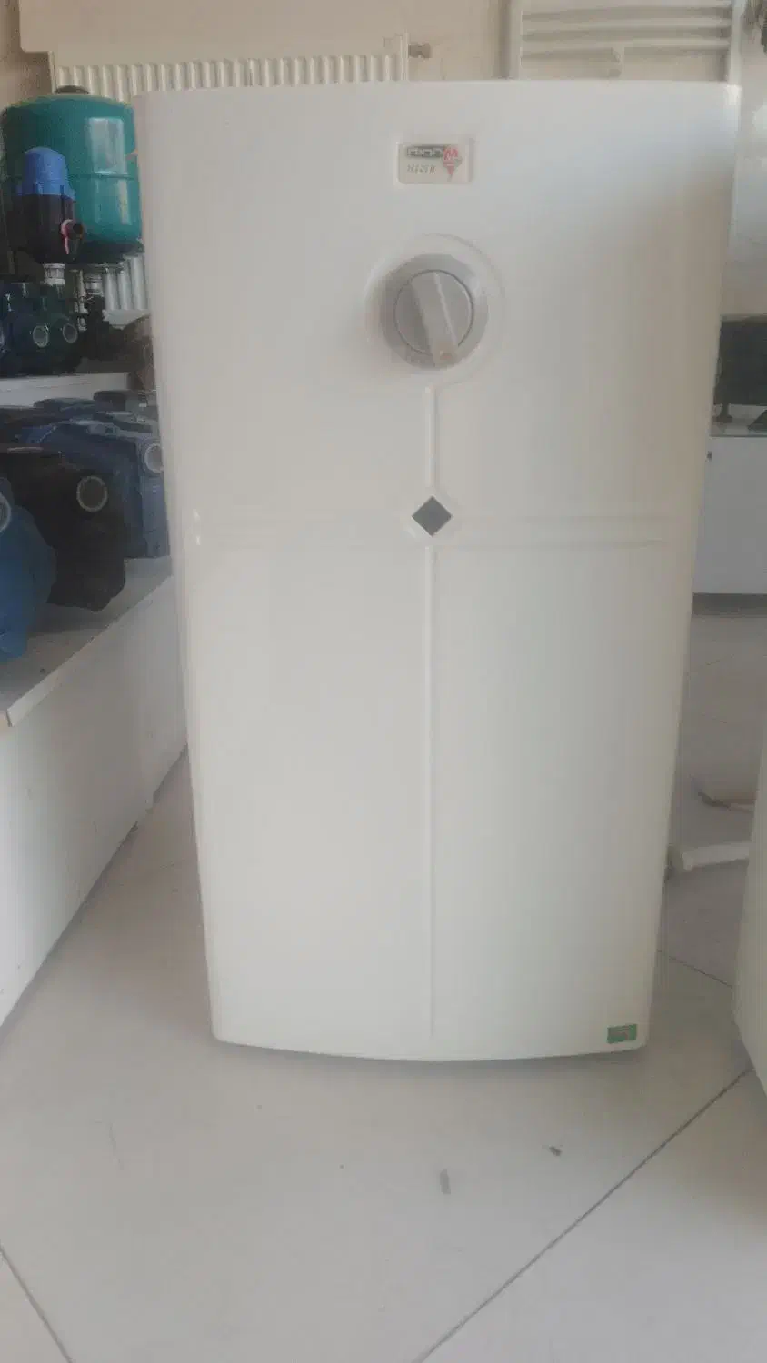 آبگرمکن دیواری بوتان|آبگرمکن، پکیج، شوفاژ|بیرجند, |دیوار