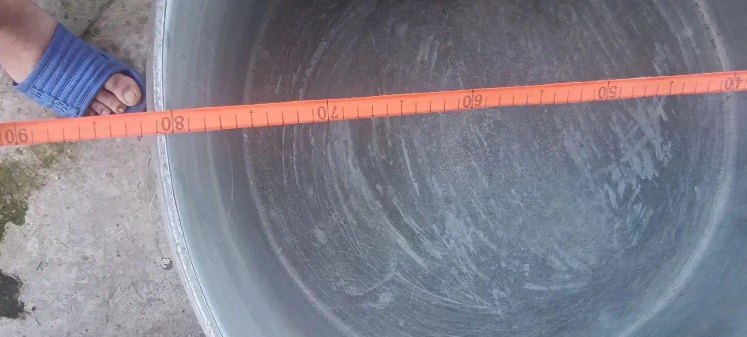 دیگ رویی مجلسی|ظروف پخت‌وپز|قرق, |دیوار