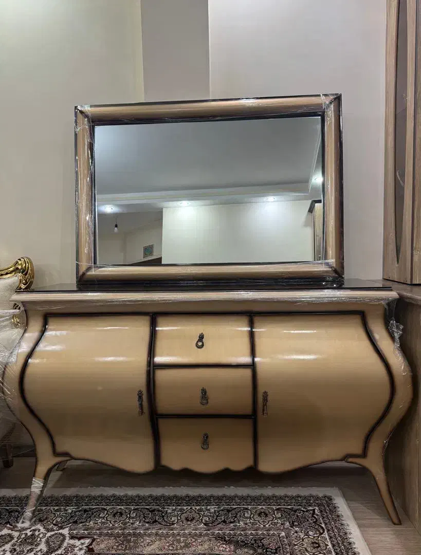 آینه کنسول|بوفه، ویترین، کنسول|تهران, پرستار|دیوار
