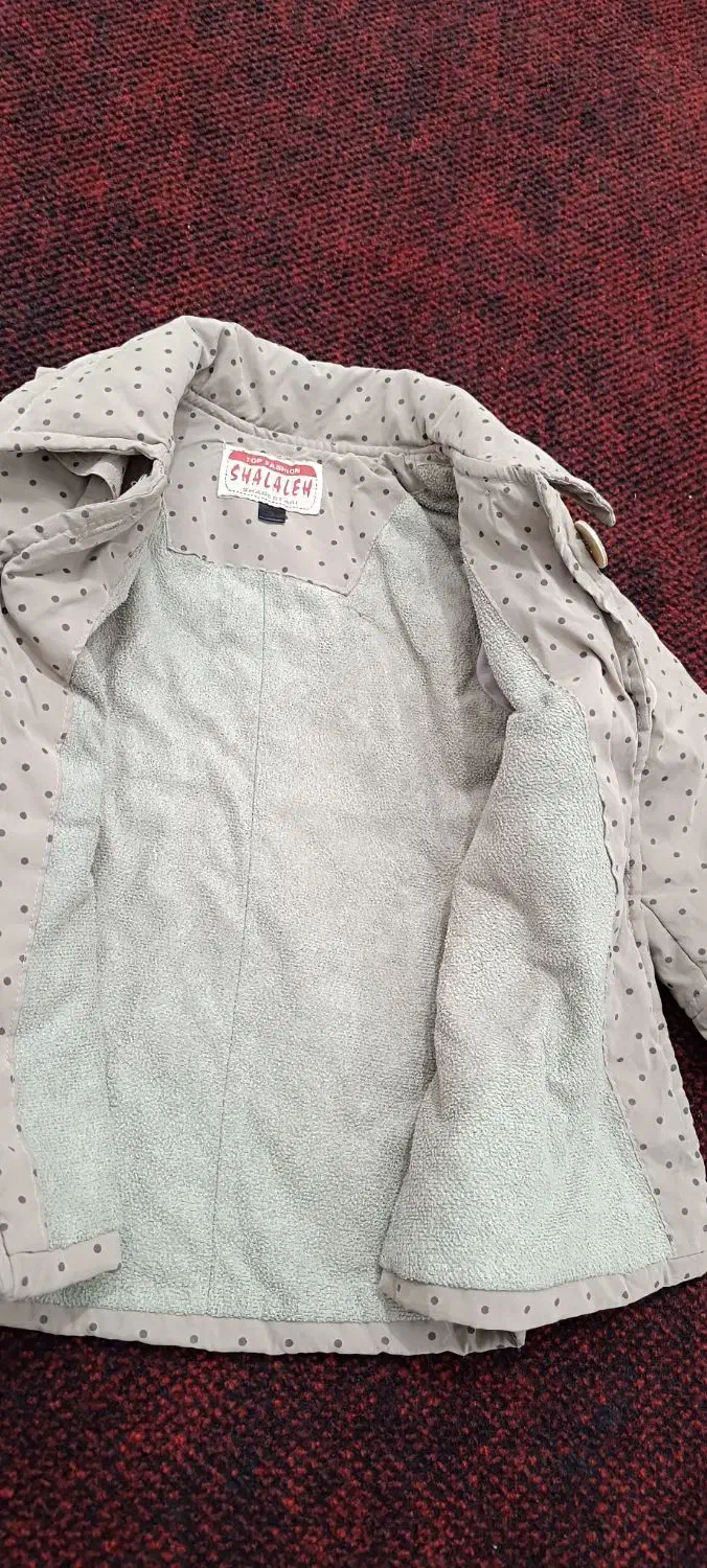 دو عدد کاپشن بچه|لباس|سیرجان, |دیوار