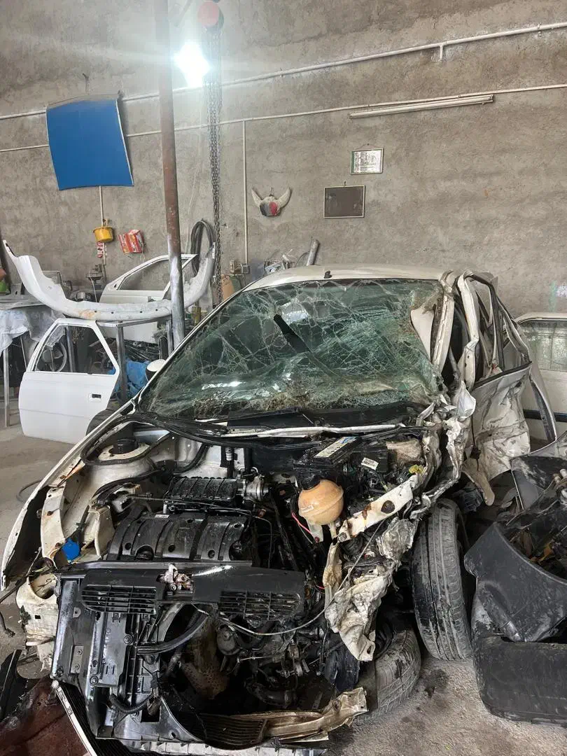 پژو ۲۰۶ مدل ۹۲ تصادفی تیپ ۵|خودرو سواری و وانت|ارومیه, |دیوار