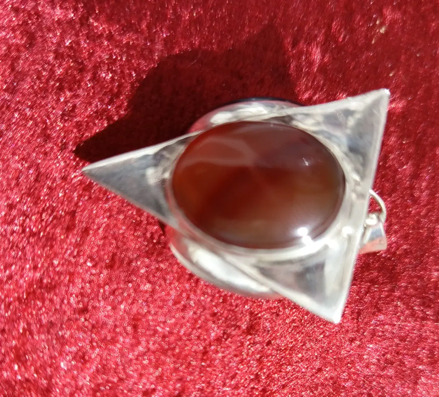 تا گرون نشده بخر گردنبند بزرگ هرمی سه سنگ درشت|جواهرات|مشکیندشت, |دیوار