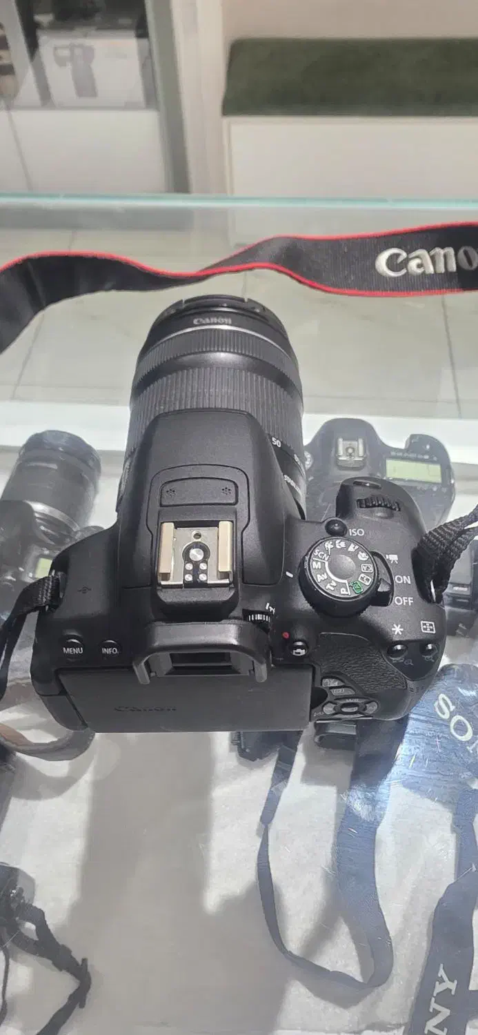 دوربین کنون 700d با لنز ۱۸ ۱۳۵|دوربین عکاسی و فیلم‌برداری|یزد, |دیوار