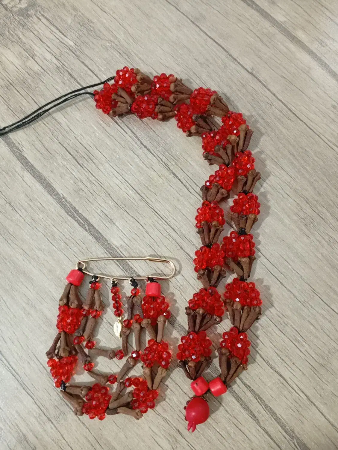 انواع گرنبند کمربند و سنجاق سینه|زیورآلات و اکسسوری|مریوان, |دیوار