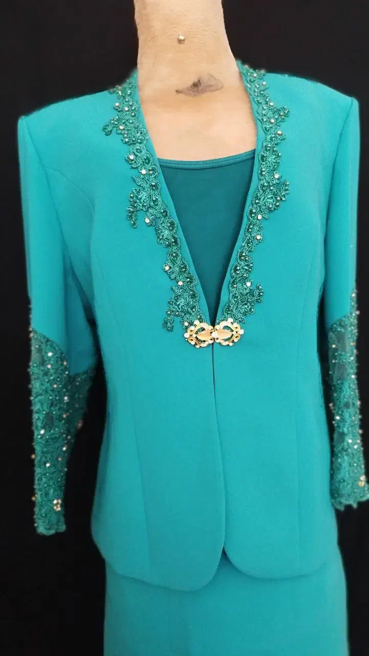 لباس مجلسی|لباس|یزد, |دیوار