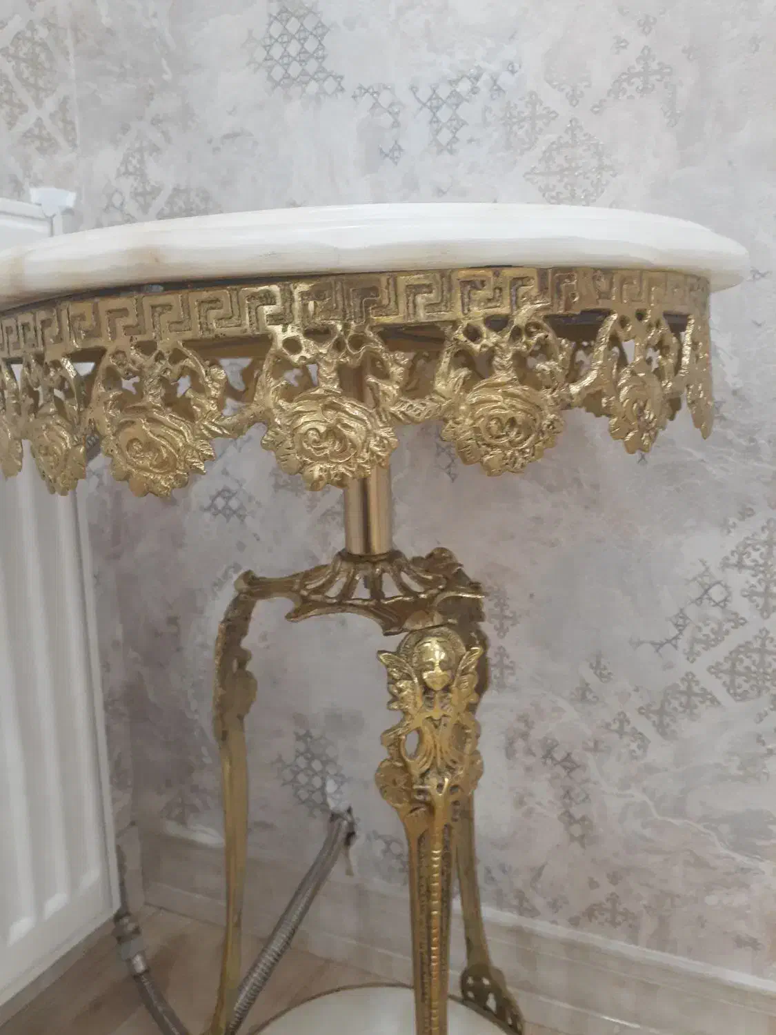 میز برنزی|میز تلفن|همدان, |دیوار