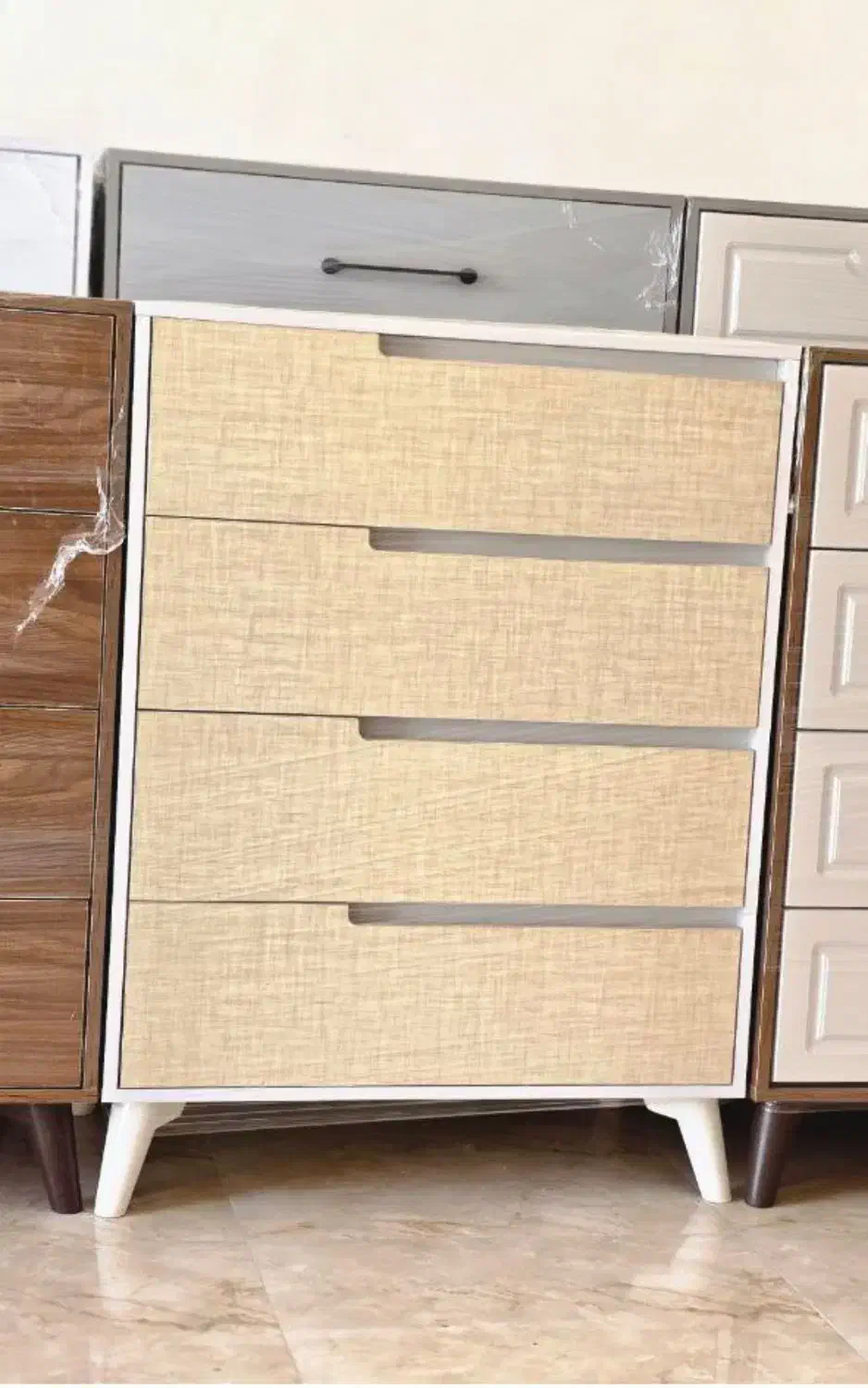 جاکفشی|جاکفشی، کمد، دراور|پرند, فاز ۵|دیوار