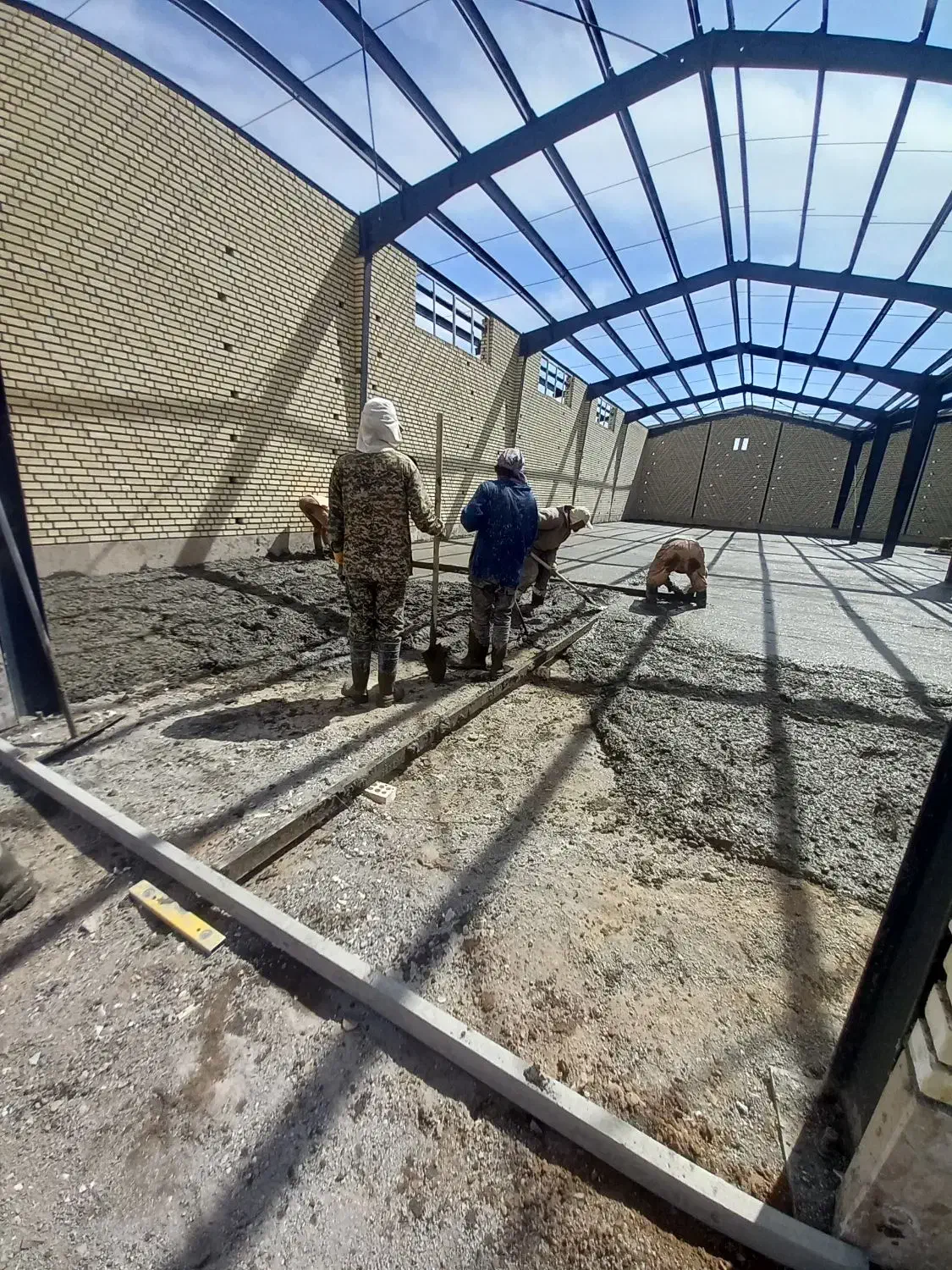 بتن ریزی کف سوله|خدمات پیشه و مهارت|دلیجان, |دیوار