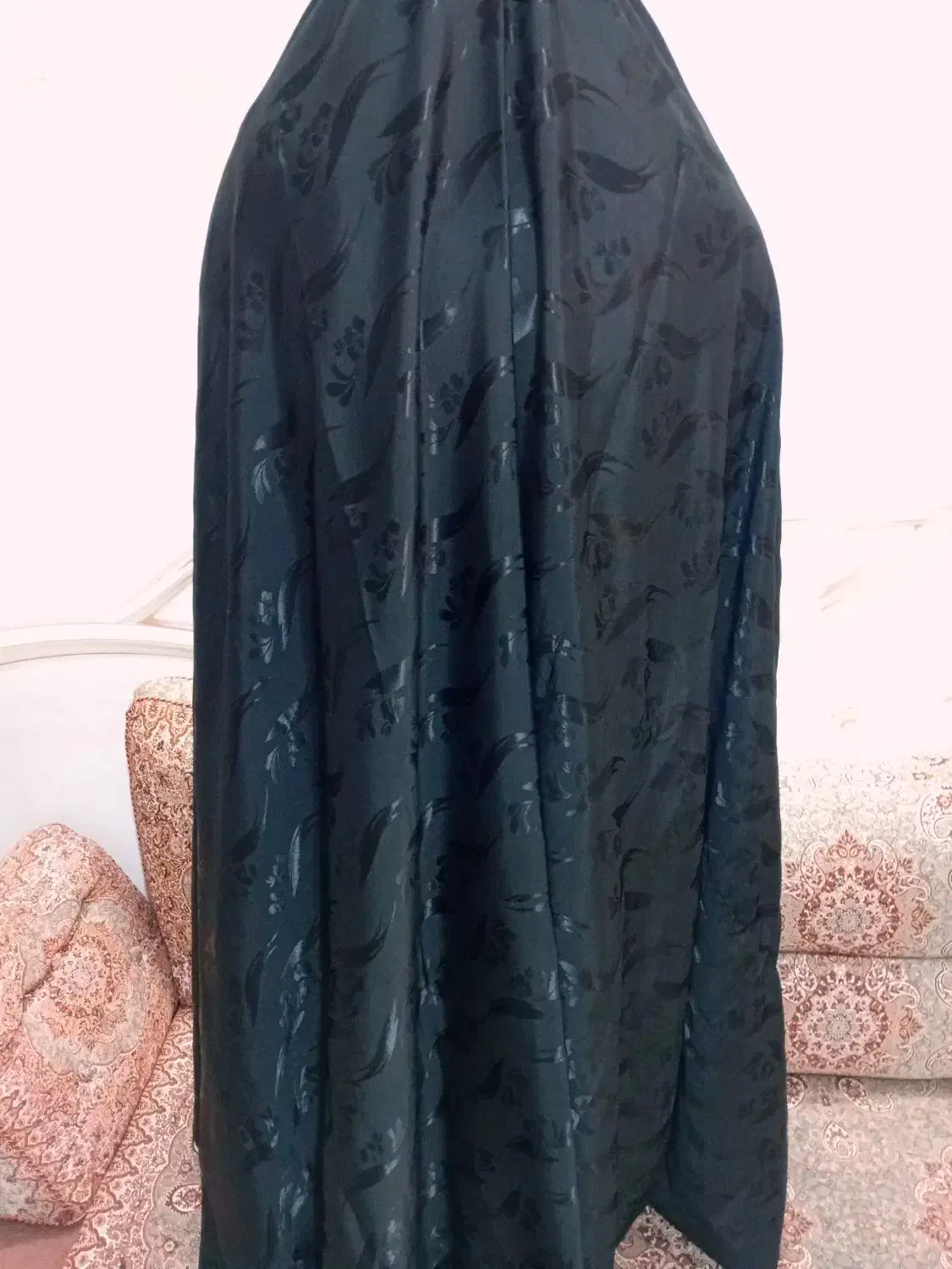 چادر مشکی|لباس|مشهد, کارگران|دیوار