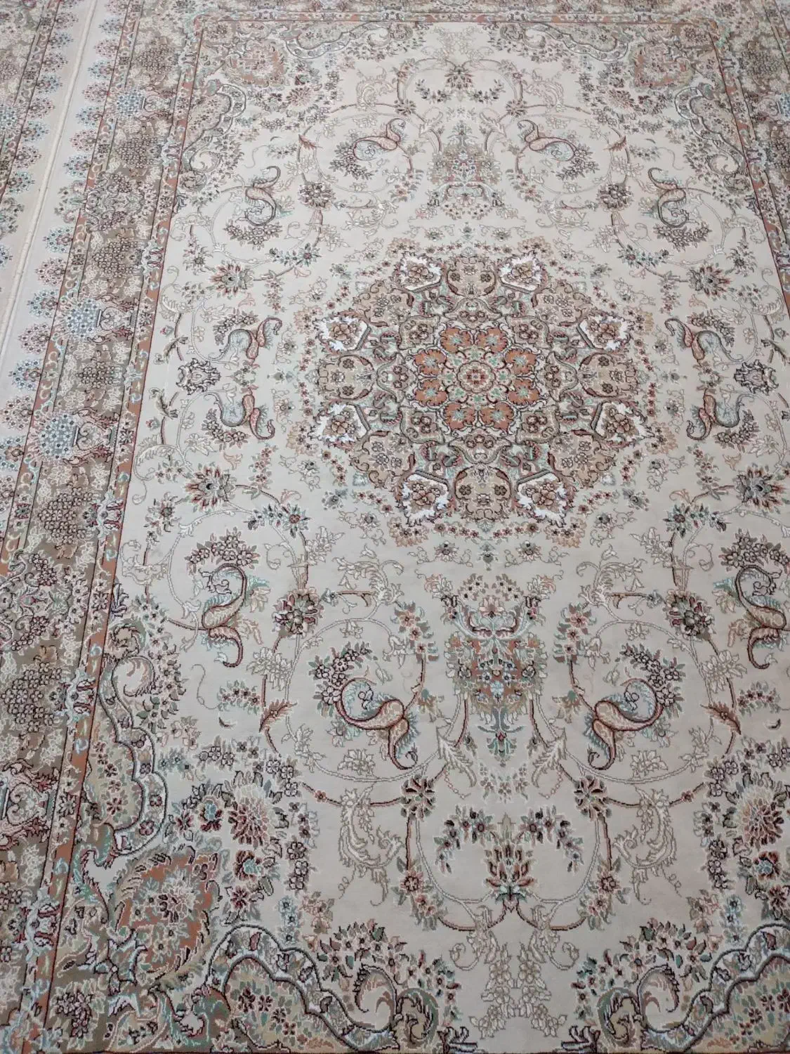 دو تخته فرش ۶ متری|فرش|پرند, فاز ۴|دیوار