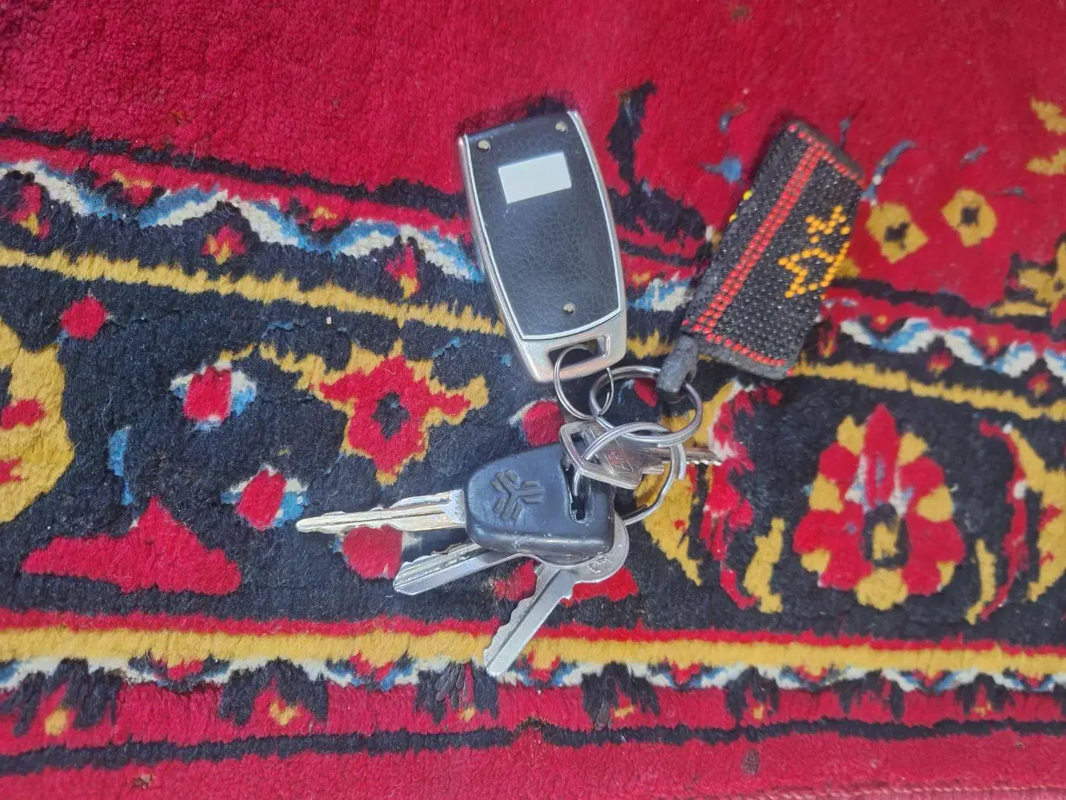 پیدا کردن سویچ|اشیا|ایلام, |دیوار