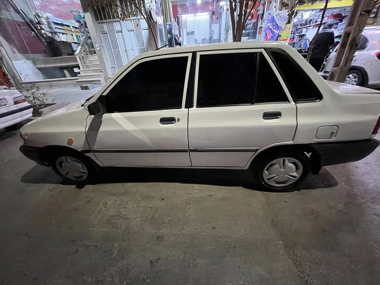 پراید ۱۳۱ سفید|خودرو سواری و وانت|یزد, |دیوار