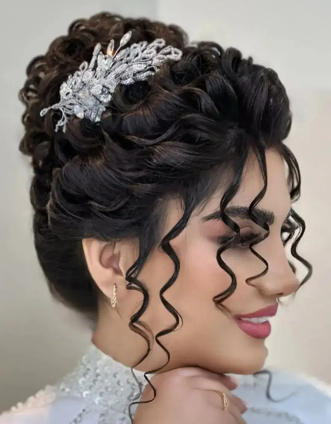 اجاره لاین های سالن زیبایی فقط ۸۰۰|خدمات آرایشگری و زیبایی|بیرجند, |دیوار