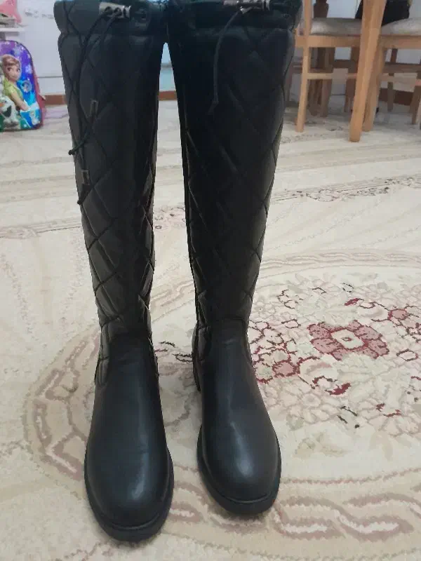 چکمه دخترانه|کیف، کفش، کمربند|آستانه اشرفیه, |دیوار