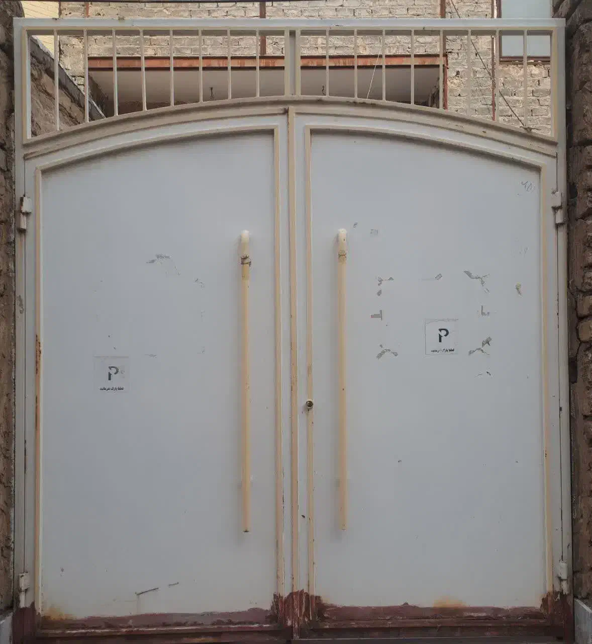 درب آهنی|مصالح و تجهیزات ساختمان|قم, شهرک امام حسن|دیوار