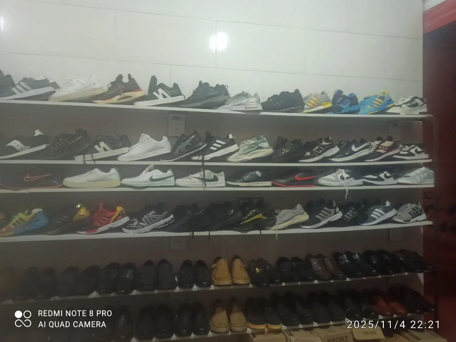 انواع اسپرت مردانه و زنانه وپوتین|کیف، کفش، کمربند|جوانرود, |دیوار