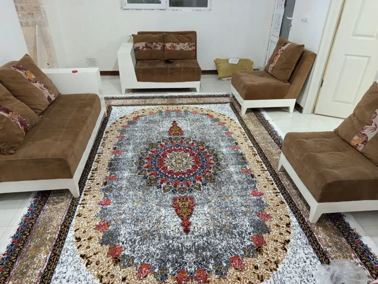 فرش|فرش|ورامین, ورامین|دیوار