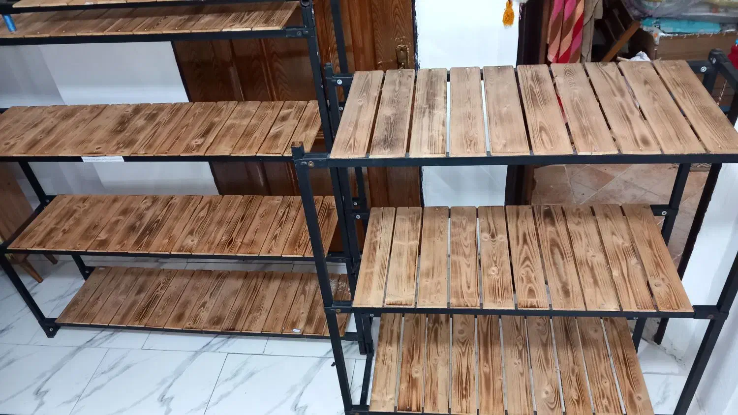 قفسه بزرگ ومتوسط درحد نو|کتابخانه، شلف، قفسه‌های دیواری|محمودآباد, |دیوار