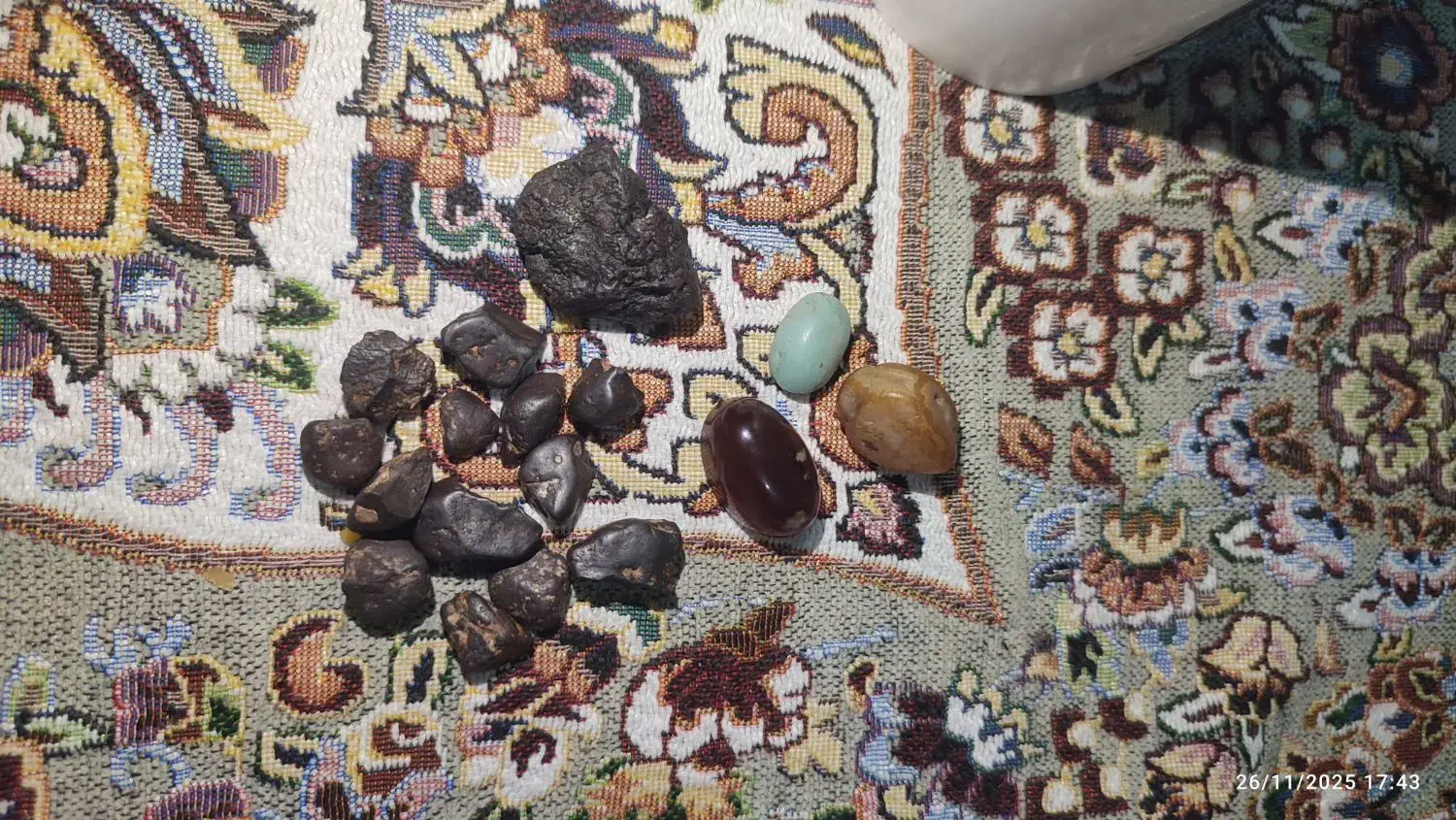 سنگها قیمتی شهاب سنگ اصلی|جواهرات|زاهدان, |دیوار