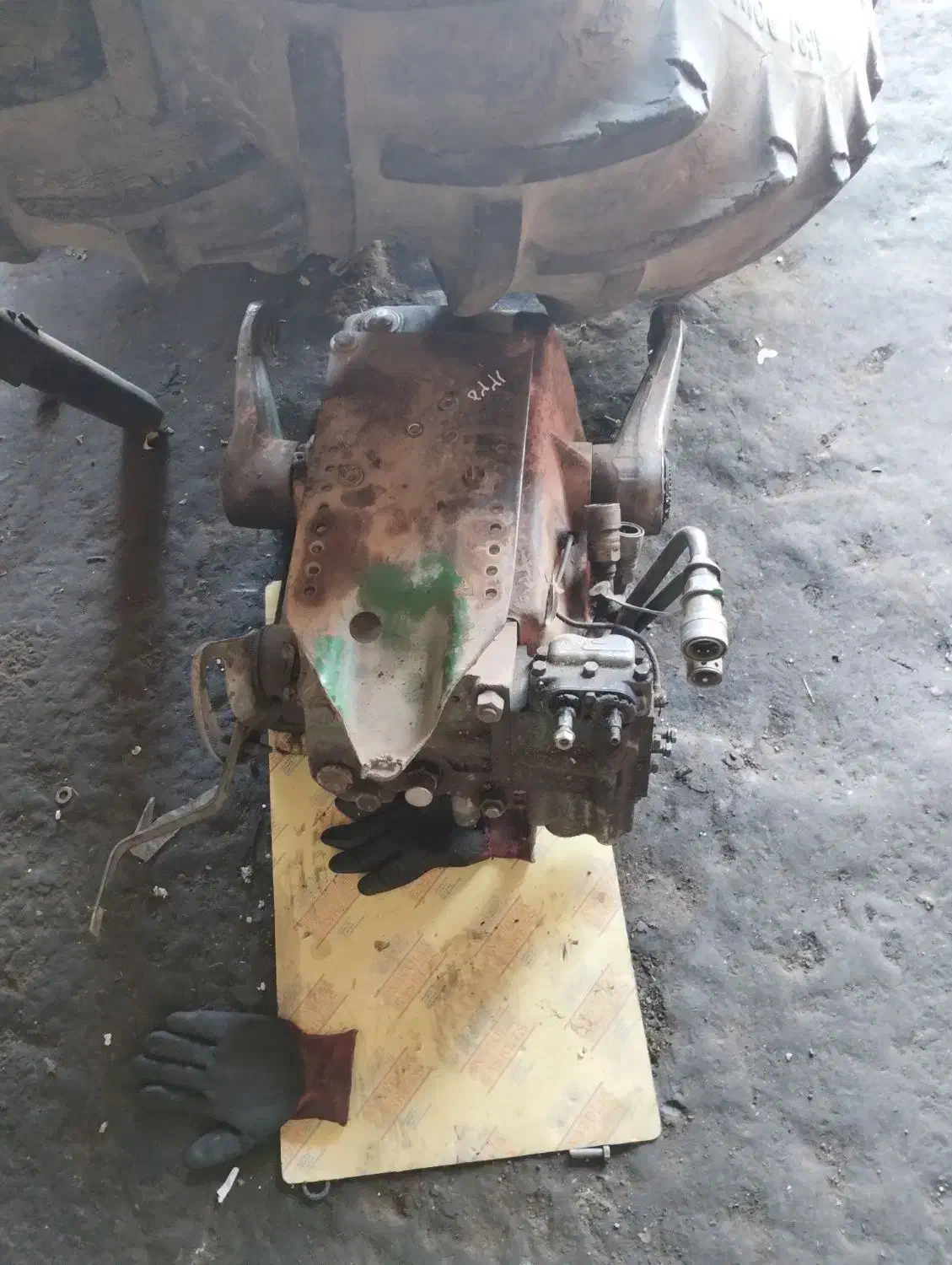 لوازم تراکتور|قطعات یدکی و لوازم جانبی|قروه, |دیوار