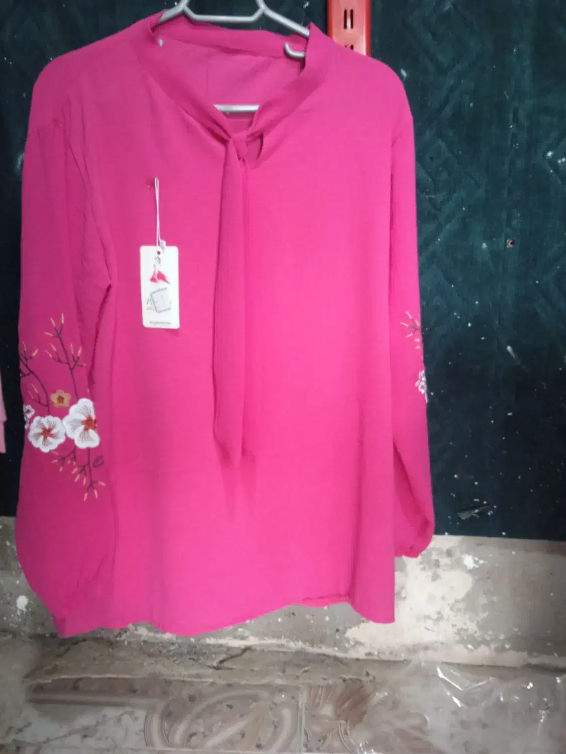 لباس زنونه وبچگانه|لباس|تربت جام, جامرود|دیوار