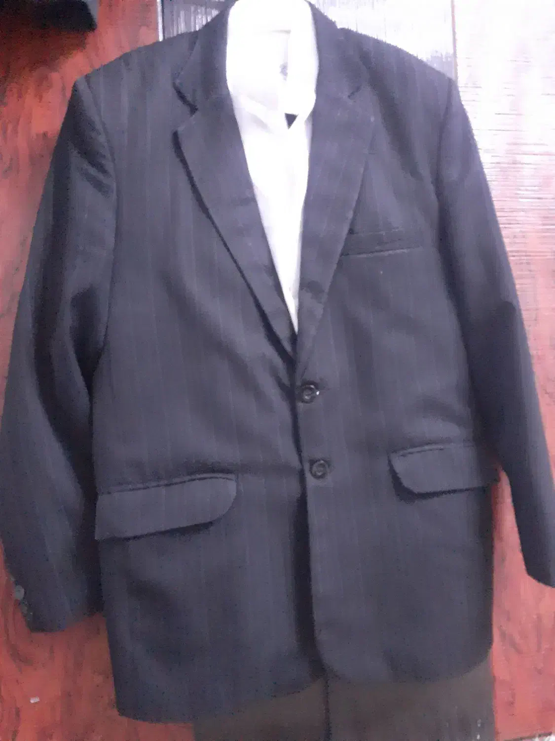 کت و شلوار مردانه|لباس|نیشابور, چمبران|دیوار