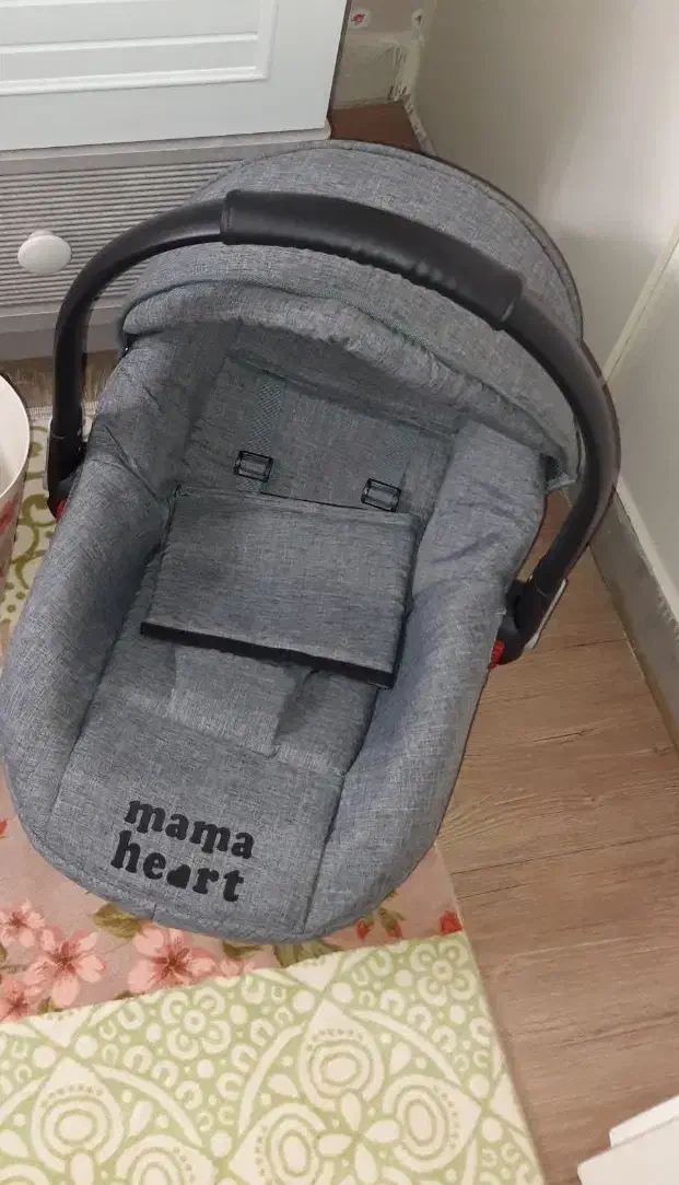 کریر کودک|کالسکه و لوازم جانبی|کرج, جهان‌شهر|دیوار