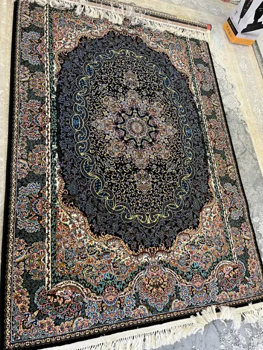 فرش ۴ متری|فرش|رشت, گلباغ نماز|دیوار