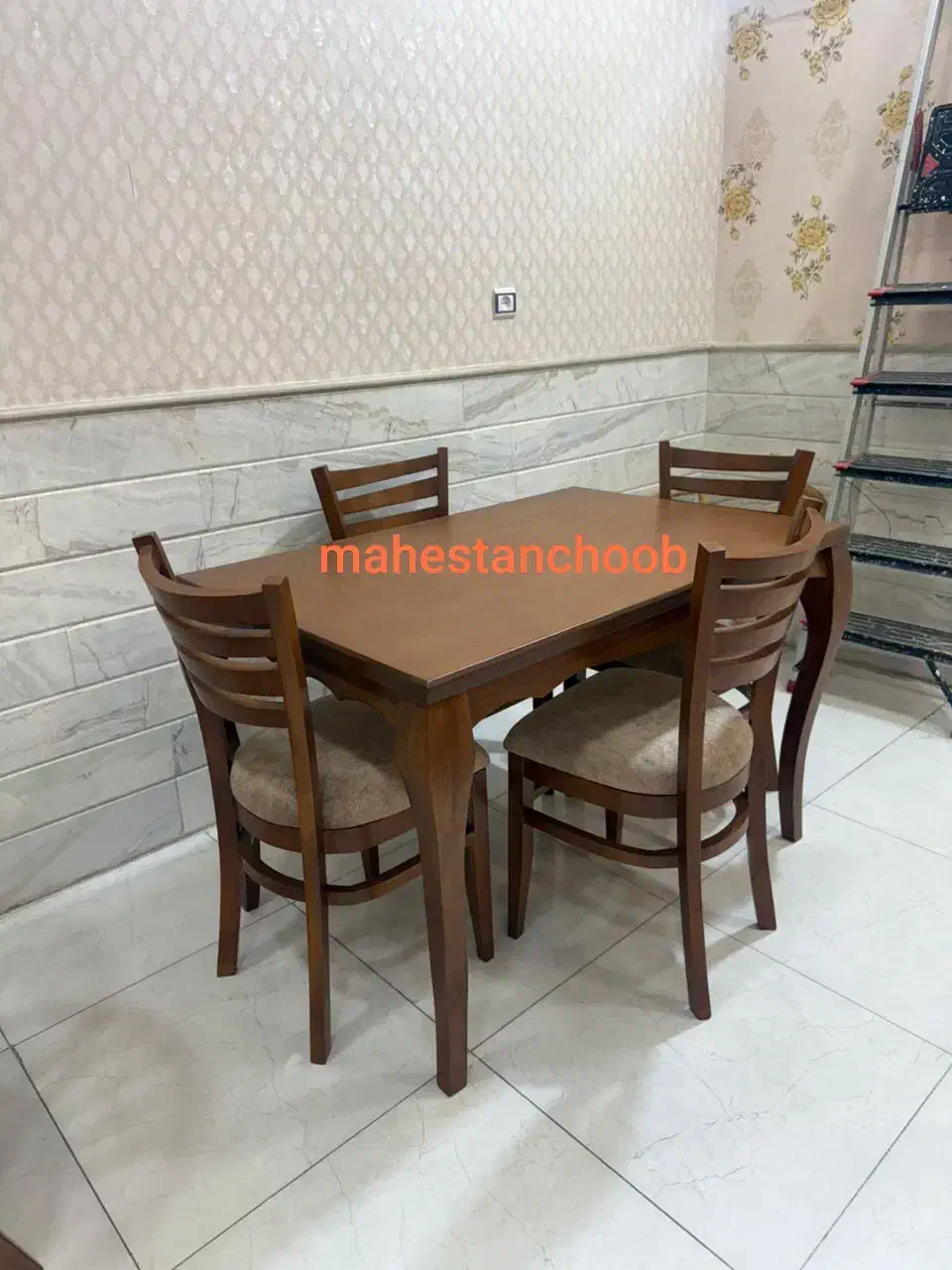 مدل ۴تیره|میز و صندلی غذاخوری|قم, شاه ابراهیم|دیوار