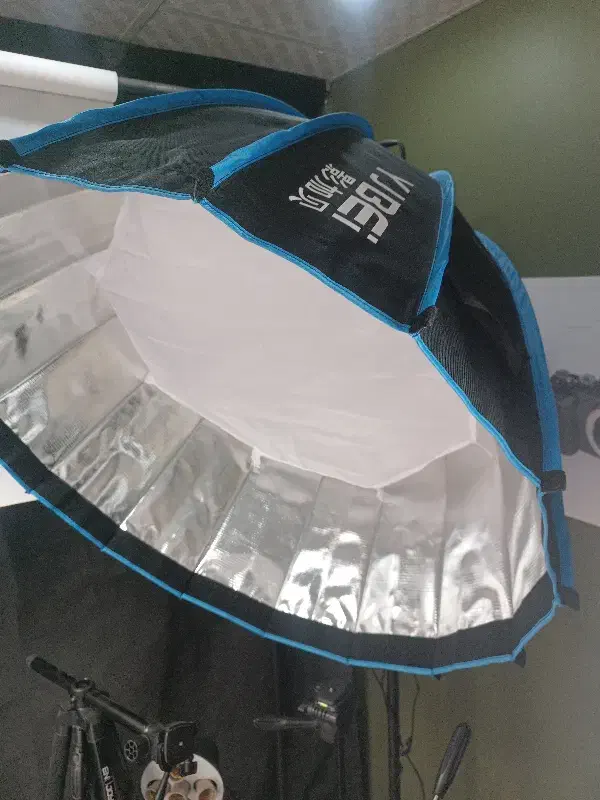 سافت باکس پارابولیک ۹۰سانت پرتابل حرفه ای گرید دار|دوربین عکاسی و فیلم‌برداری|مشهد, اقبال|دیوار