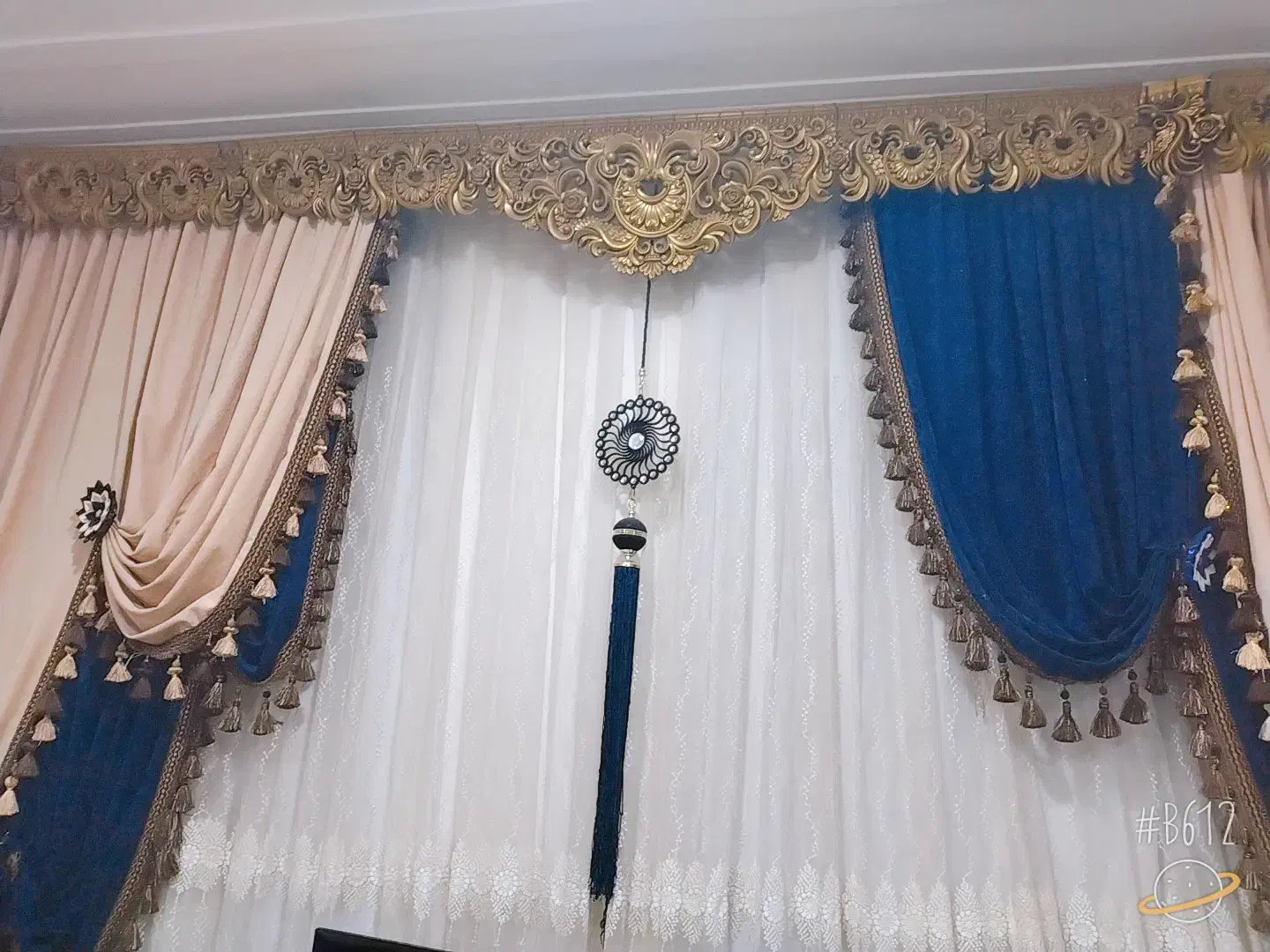 مبل و پرده باهم|مبلمان خانگی و میز عسلی|دهدشت, |دیوار