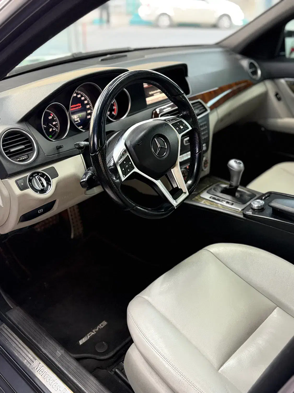 بنزc350 مدل 2011|خودرو سواری و وانت|تهران, قیطریه|دیوار