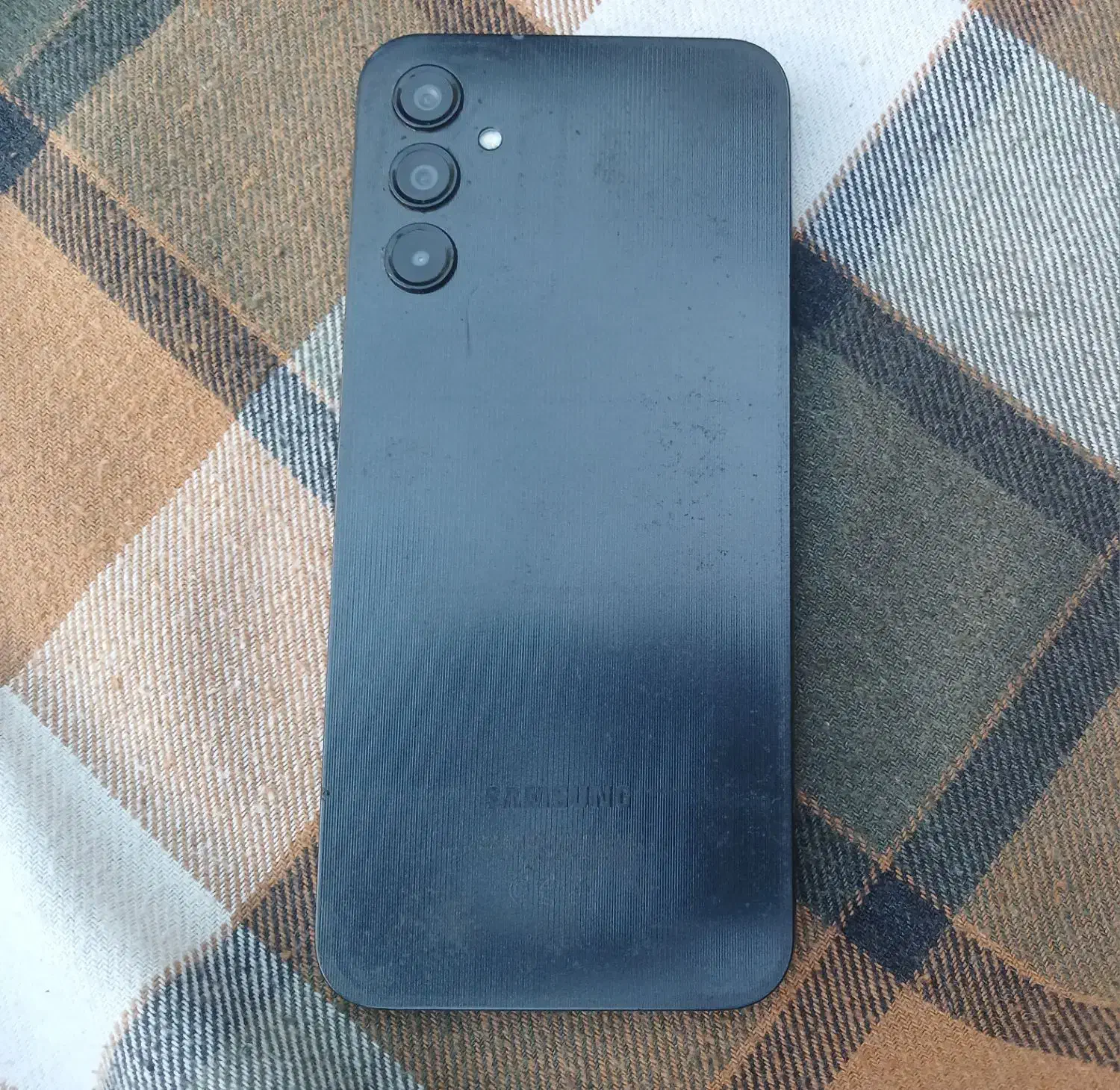 a14|موبایل|کرج, مصباح|دیوار