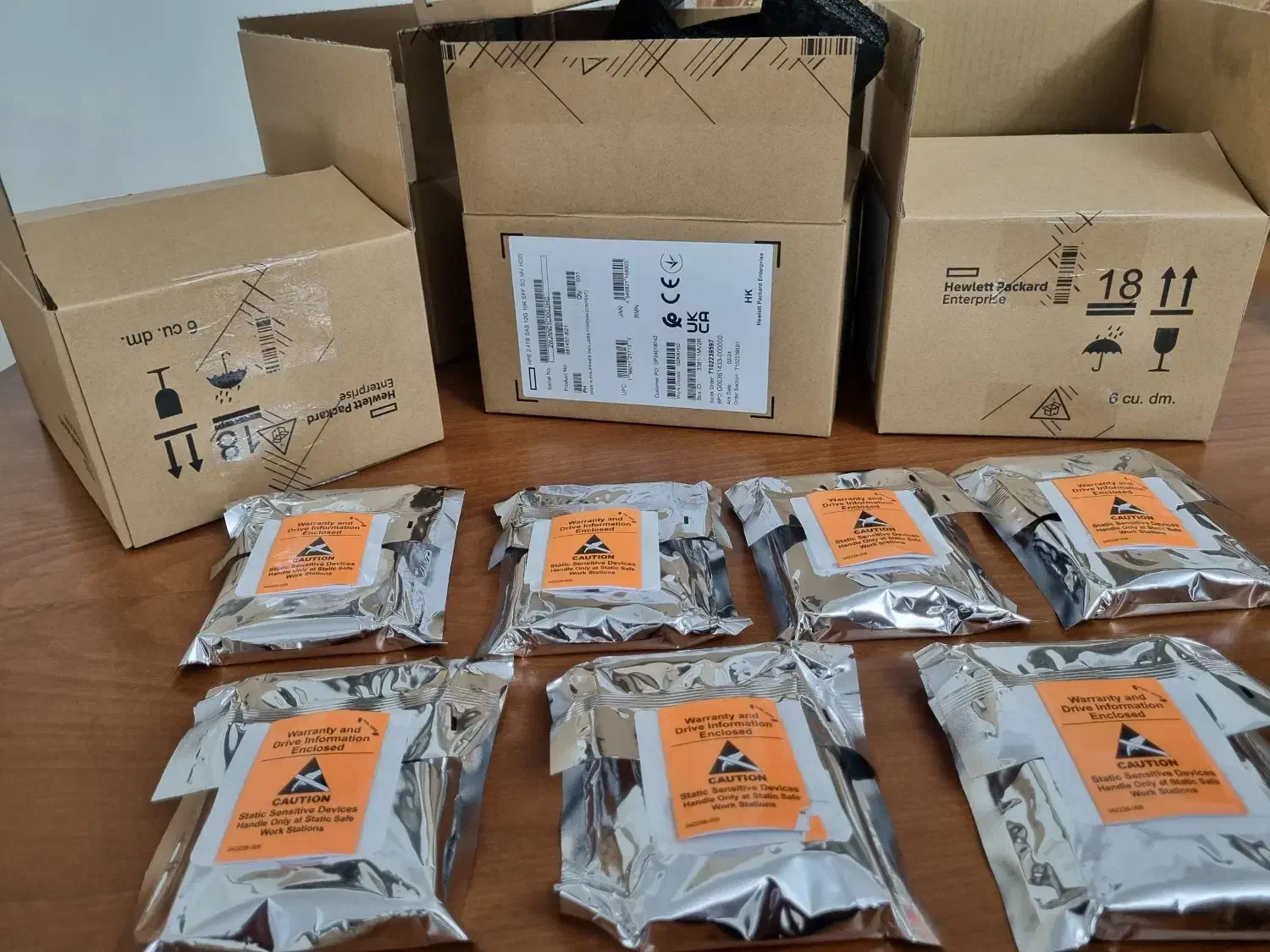 هارددیسک سرور HPE (2.4 ترابایت )|قطعات و لوازم جانبی رایانه|تهران, شیراز|دیوار