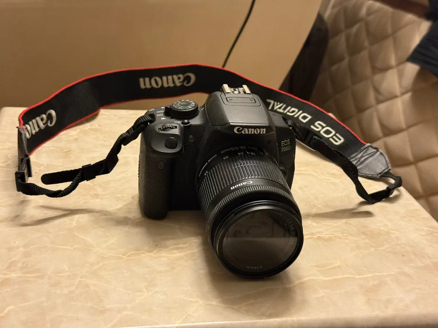 دوربین کنون 700D نو با وسایل|دوربین عکاسی و فیلم‌برداری|مشهد, سجاد شهر|دیوار