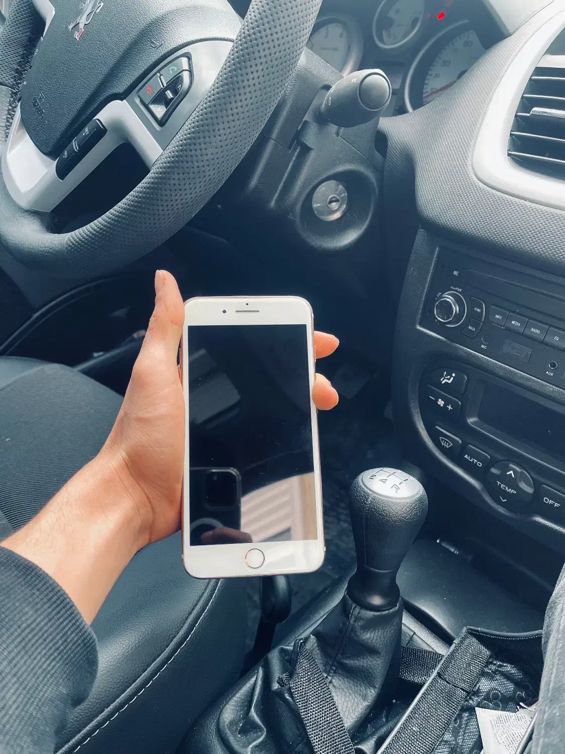 آیفون ۸ پلاس|موبایل|ارومیه, |دیوار